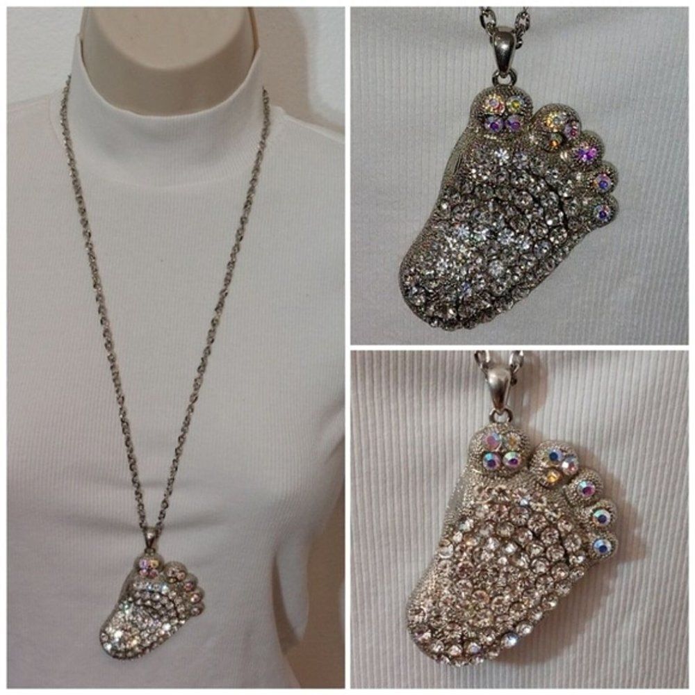 AB Rhinestone Paved Baby Foot Pendant Statement Necklace Bling Chunky